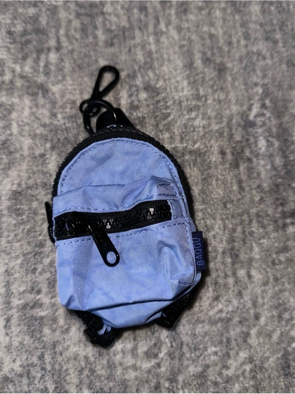 BAGGU Mini Backpack Keychain - Periwinkle Blue with Black Trim